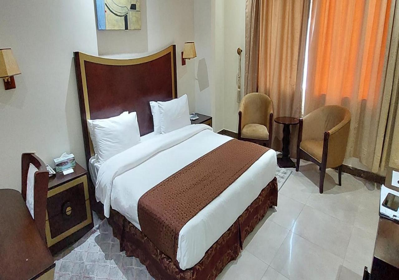 Chambre Lit King-Size Deluxe